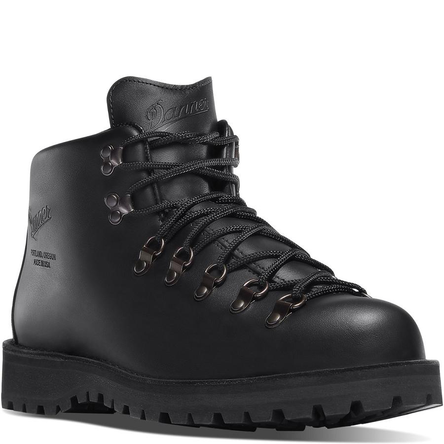 Black Men's Danner Mountain Light - GORE-TEX Hiking Boots | SG1473ZG