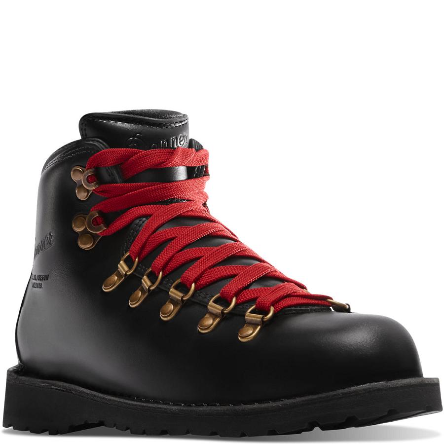 Black Women's Danner Mountain Pass Hiking Boots | SG1109ZG