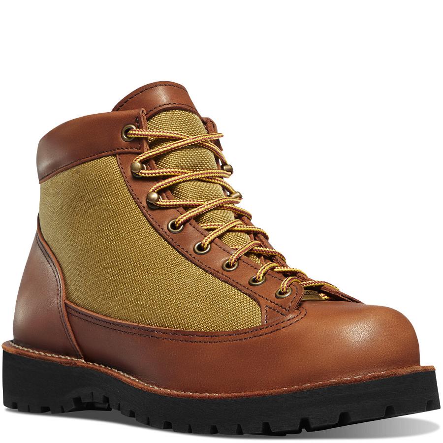 Khaki Men's Danner Light Revival Hiking Boots | SG1494GL